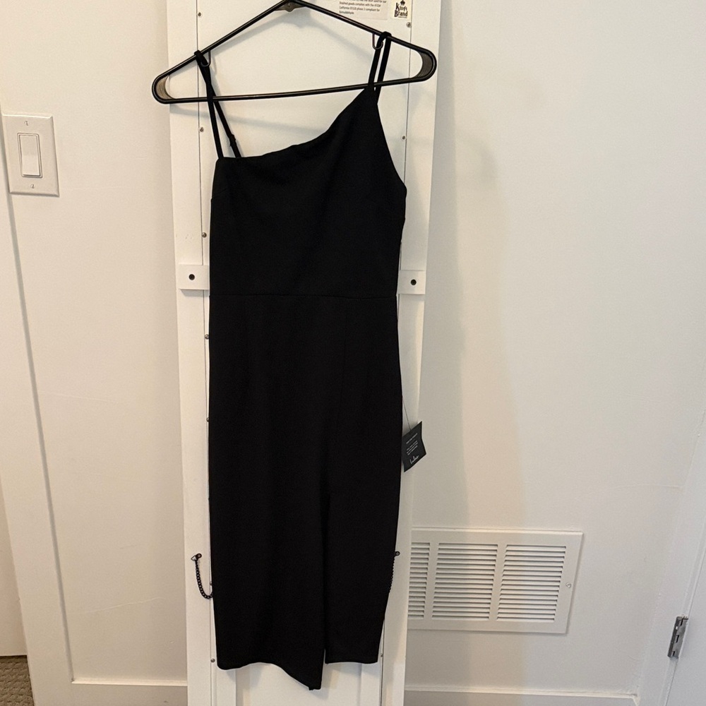Lulu's Chic Black Midi Dress